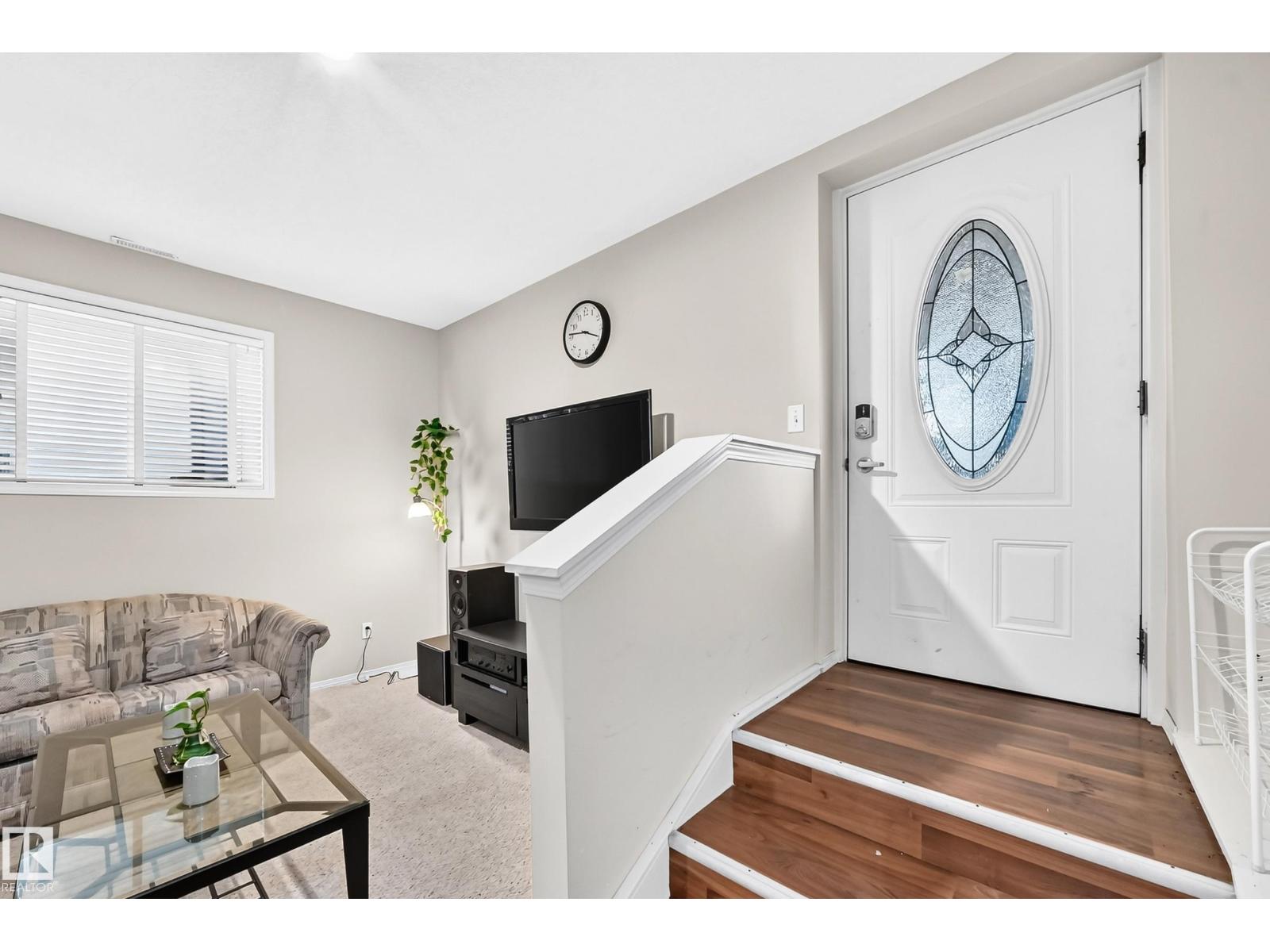 4210 37 AV NW - Image 30
