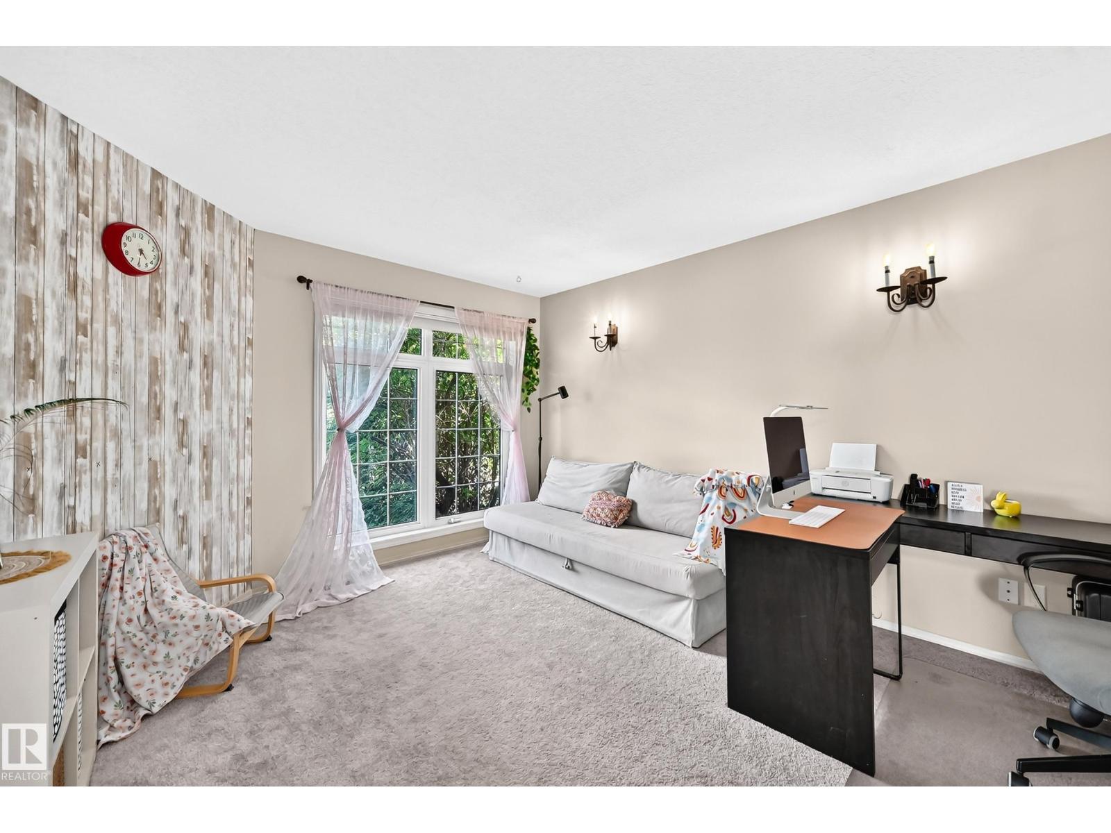4210 37 AV NW - Image 17