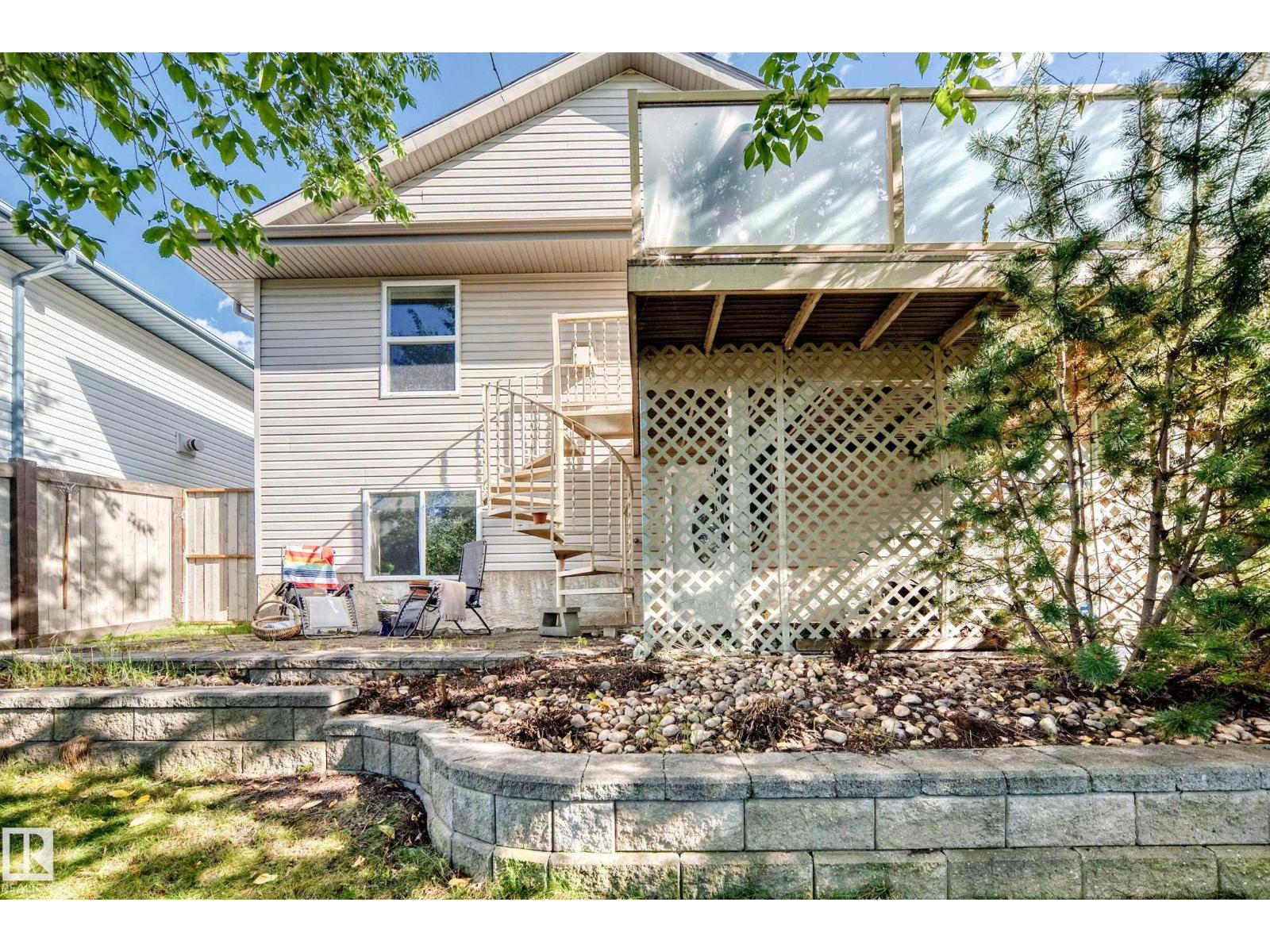 4210 37 AV NW - Image 40