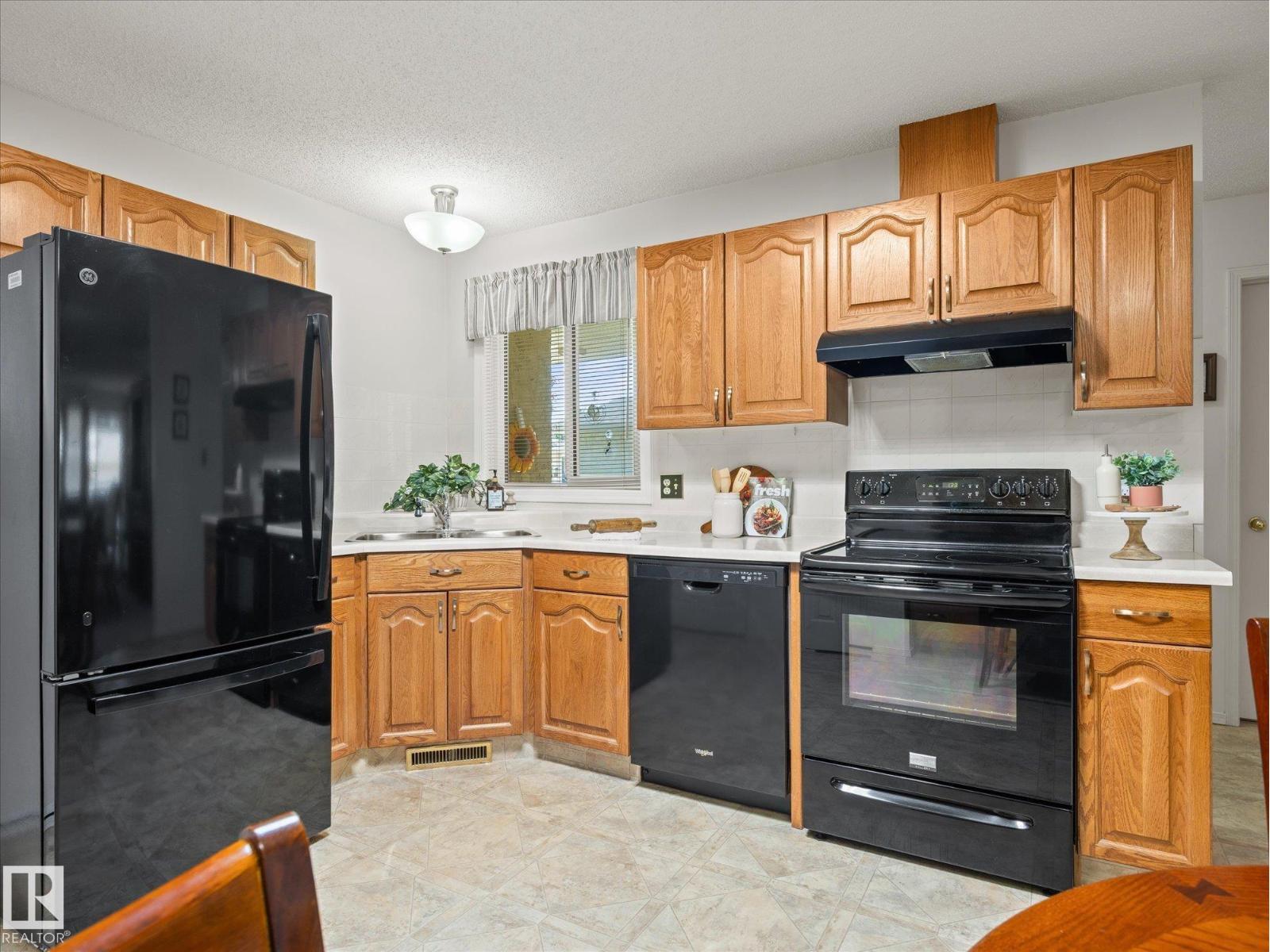 251 KNOTTWOOD RD N NW - Image 13