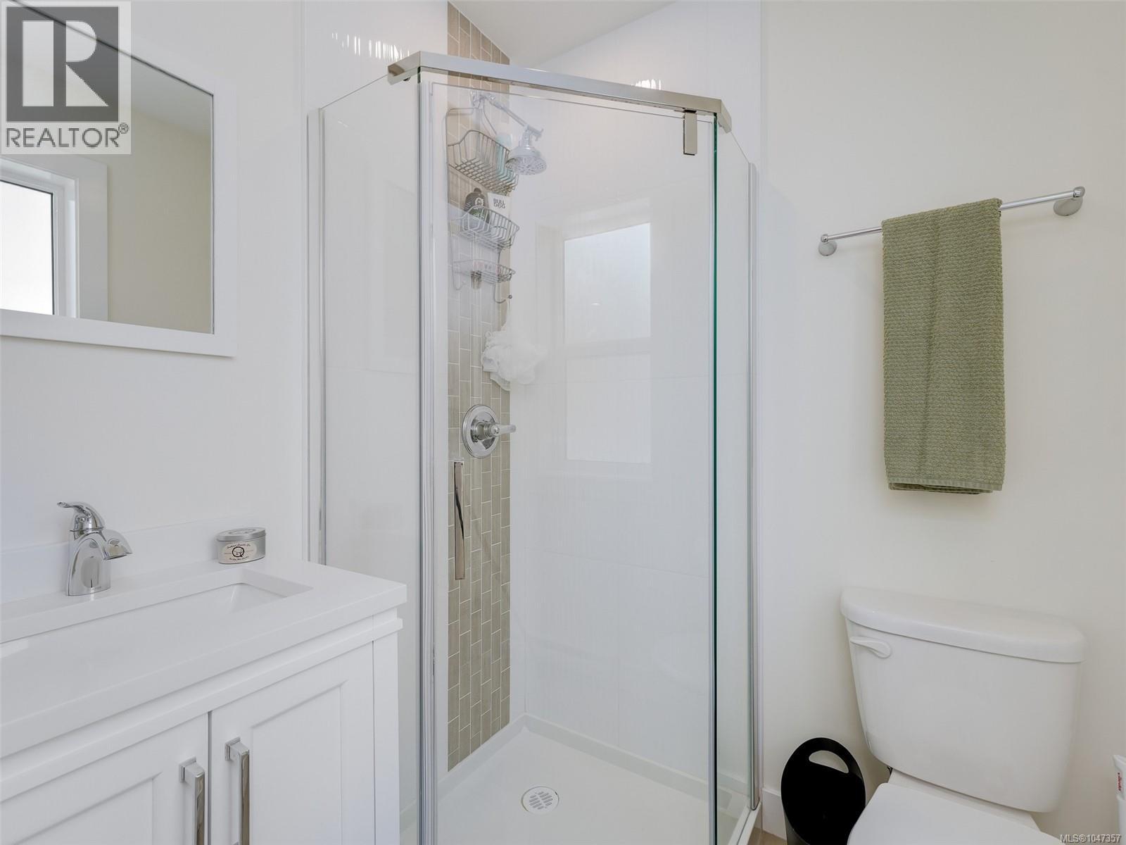 102 3559 Vision Way, Langford