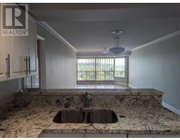 902 - 175 Cedar Avenue, Richmond Hill, ON L4C9V3 Photo 10