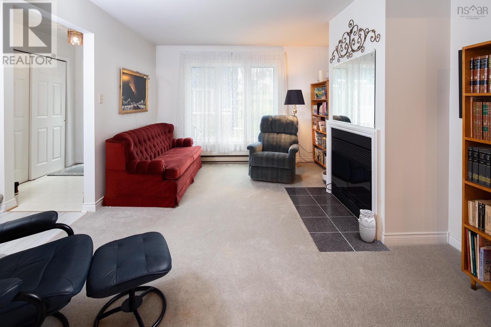 Property 4 of 42 of 40 Attenborough Court