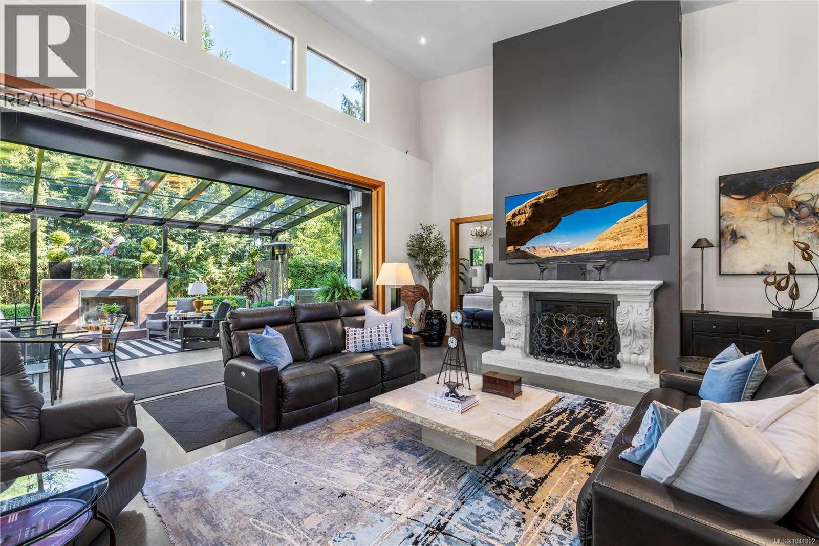 163 Sunningdale Rd E - 2