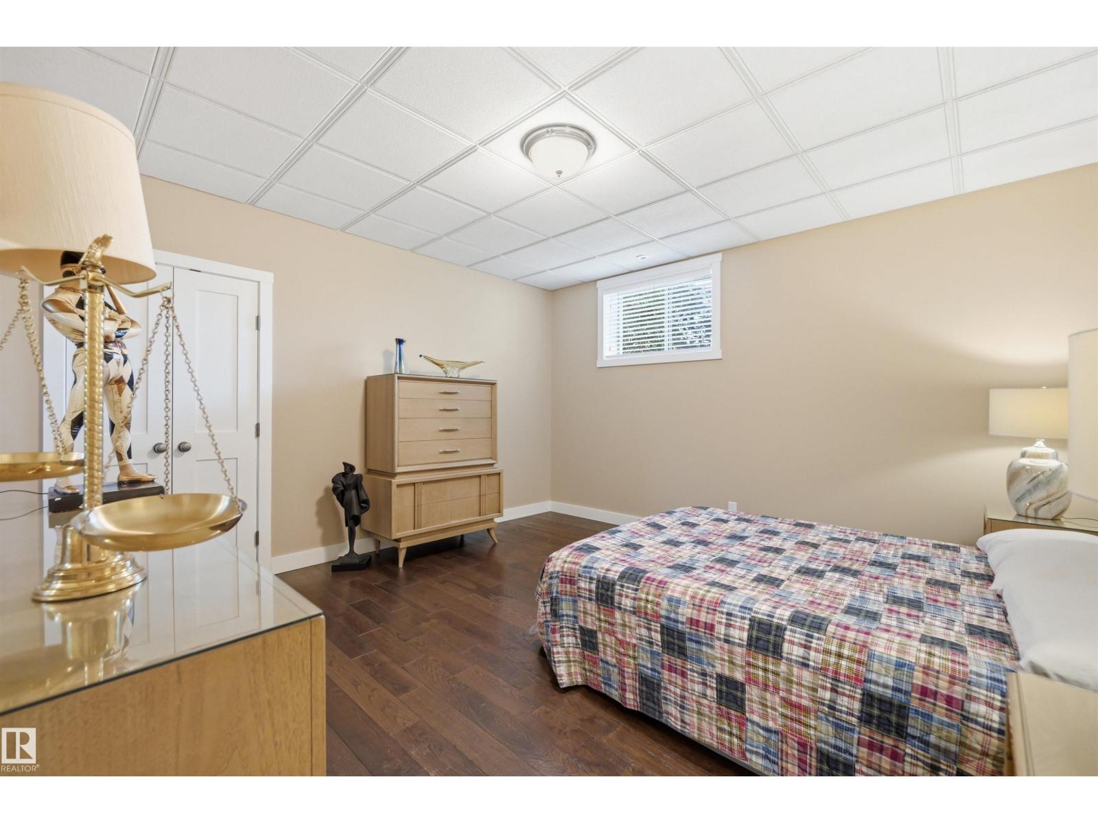 13 SYLVAN DR - Image 33