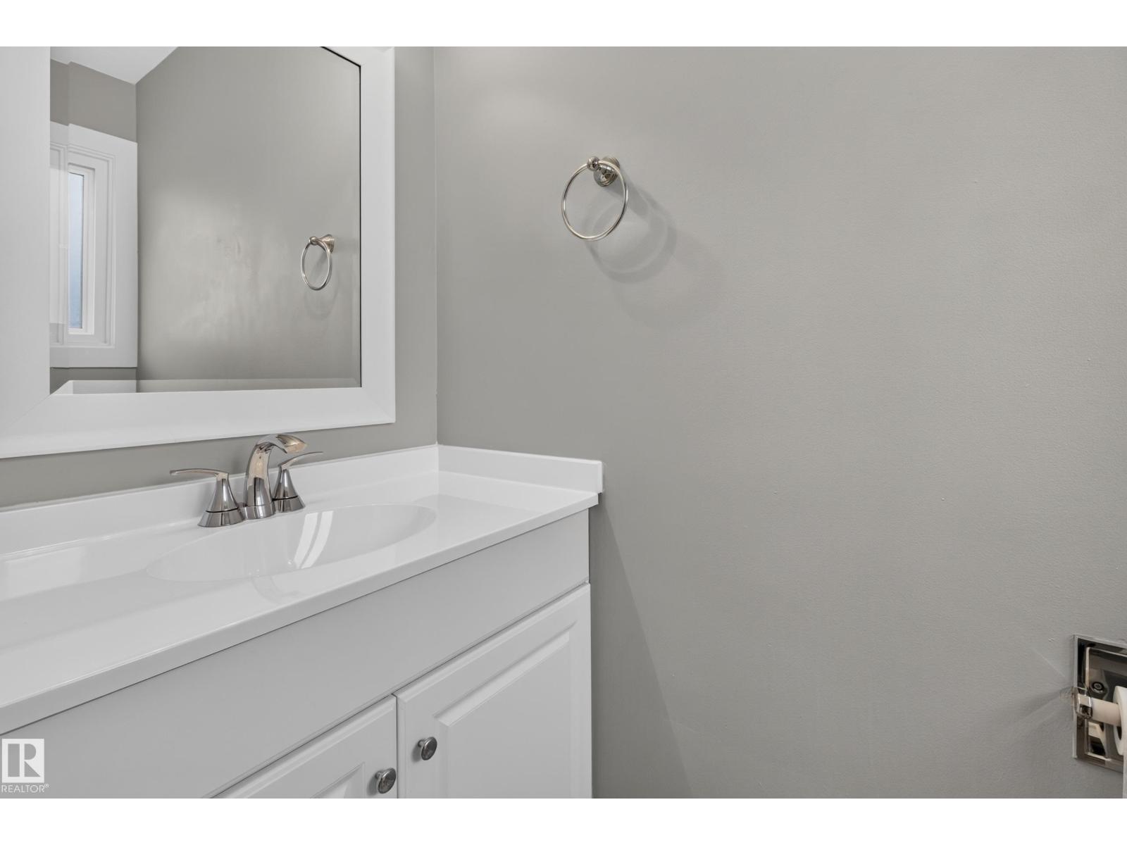 7108 90 AV NW - 29