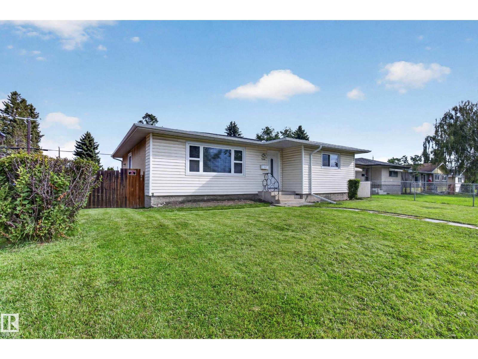7108 90 AV NW - 2