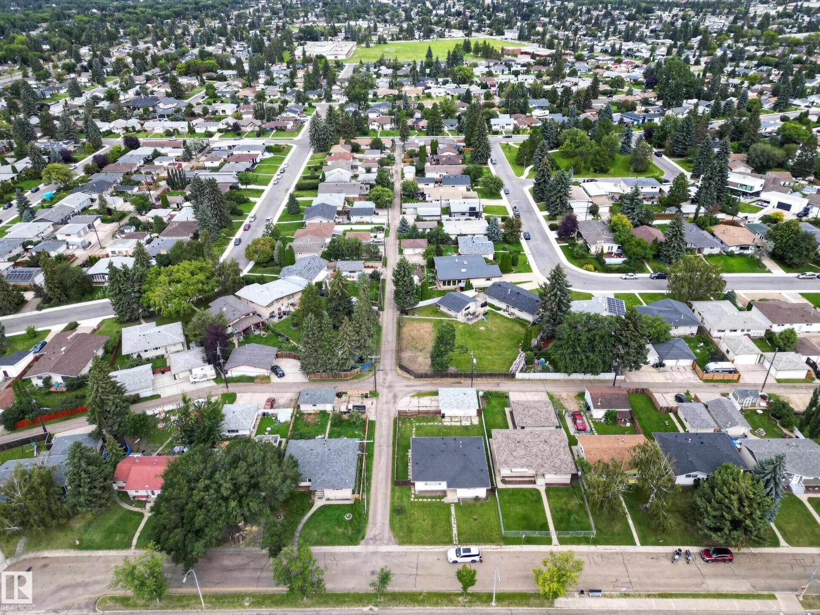 7108 90 AV NW - Image 60