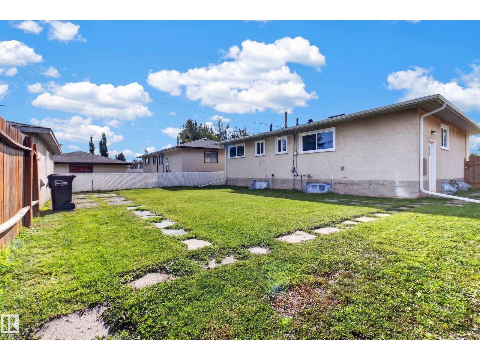 7108 90 AV NW - Image 53