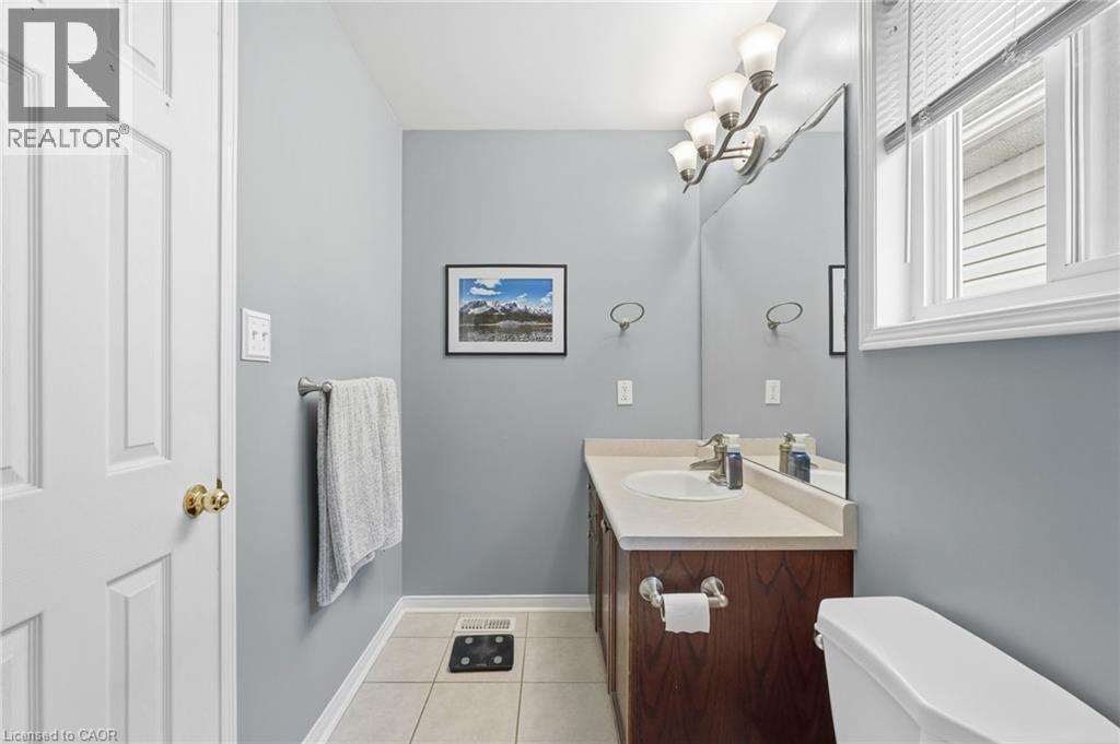141 CLEGHORN Drive - 23