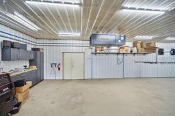 39021 Mile 72n Highway, Beausejour, MB R0E0C0 Photo 35