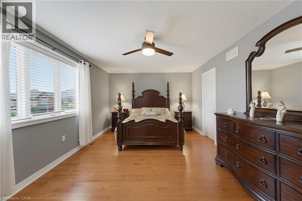 73 DEGROW Crescent - 26