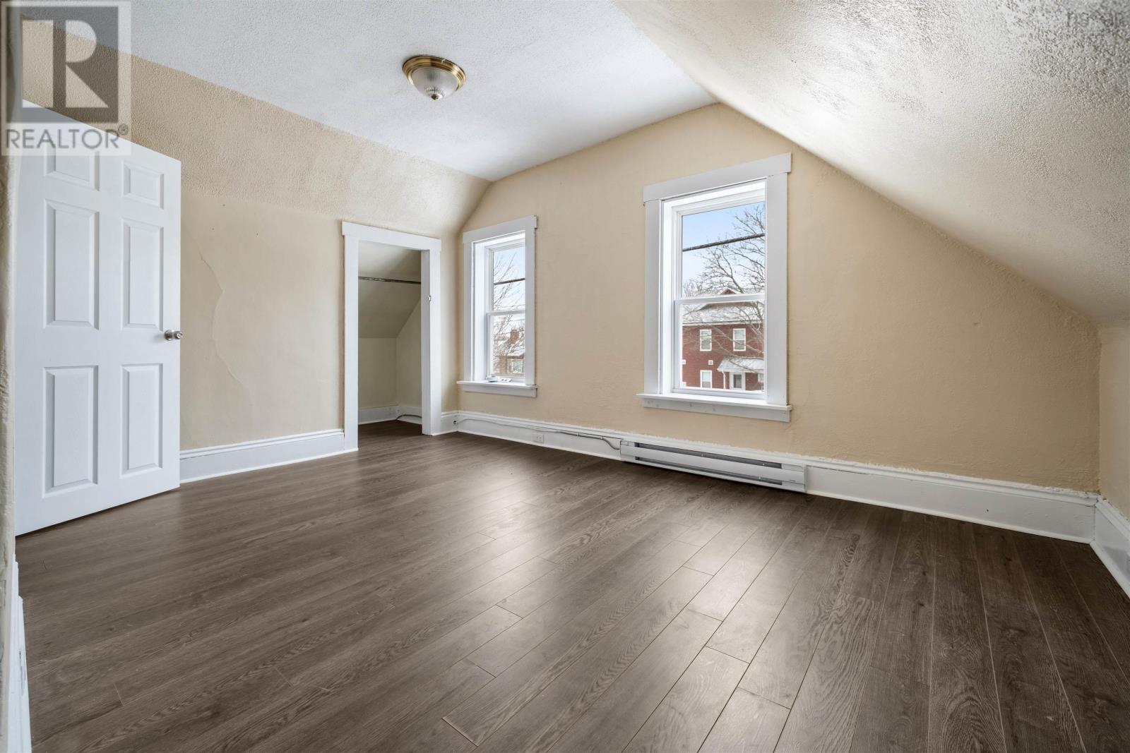 34 A & B St Mary's Street - 20