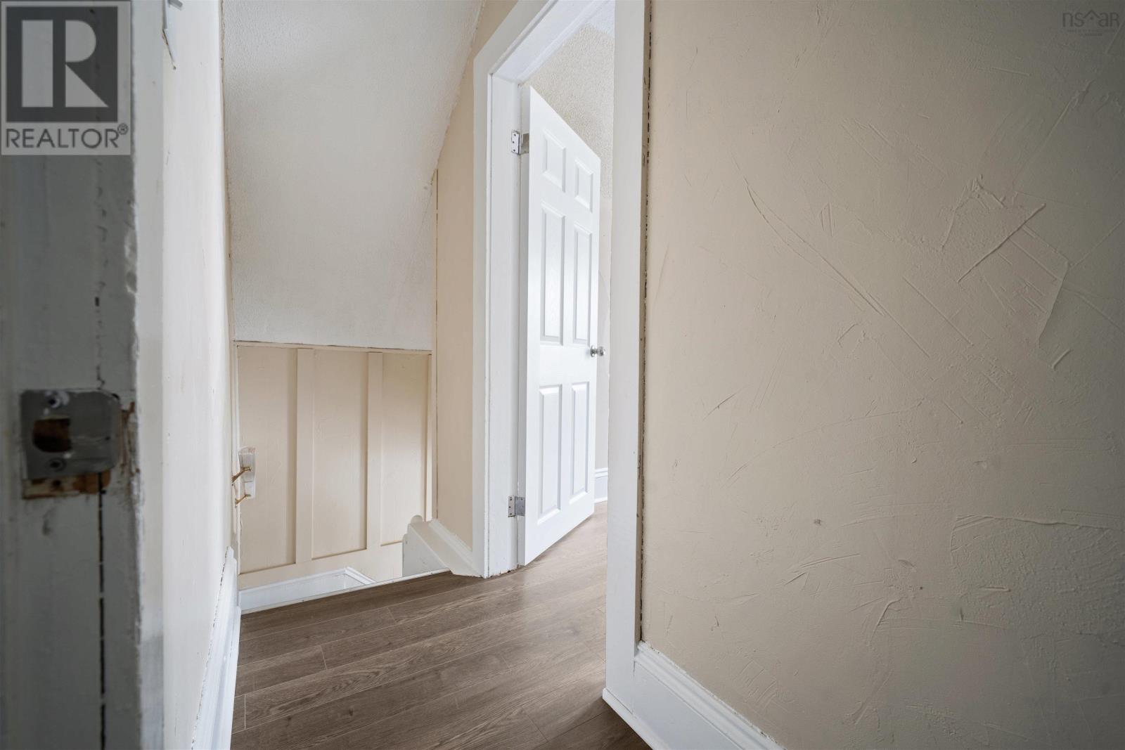 34 A & B St Mary's Street - 23