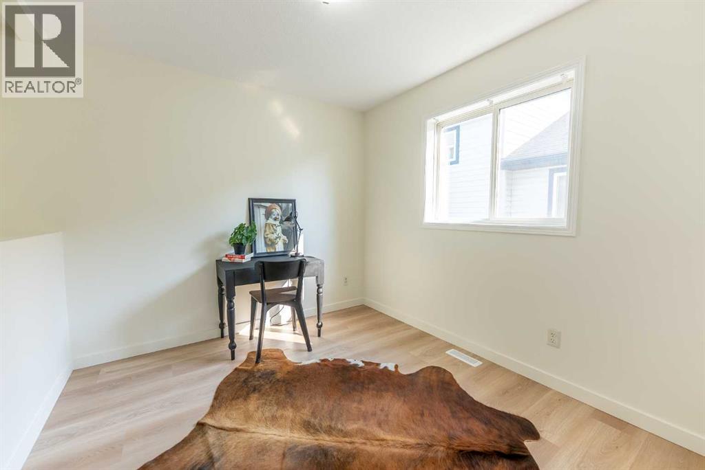 Listing photo – 73 Ogilvie Close, Red Deer