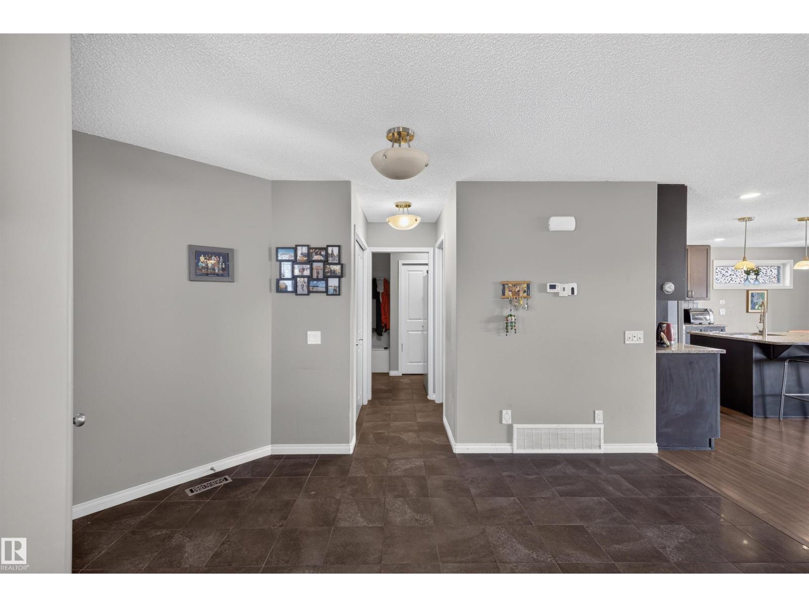 16515 139 ST NW - 16