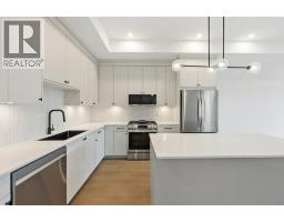 Primary Bedroom - 395 Chardonnay Avenue, Oliver, BC V0H1T4 Photo 9