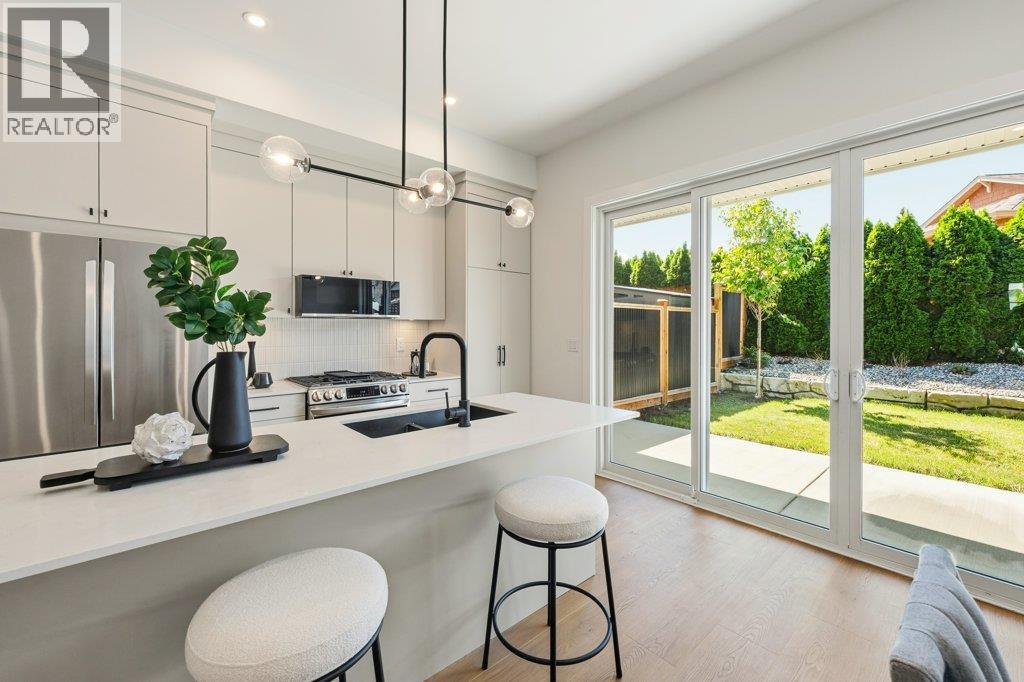 387 Chardonnay Avenue, Oliver