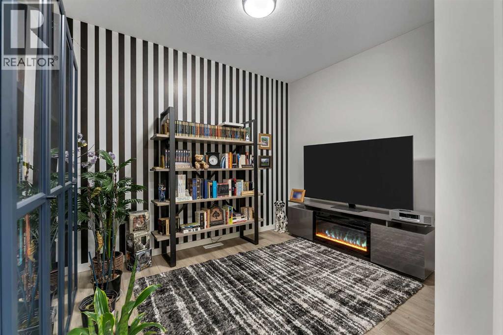 341 Walcrest View SE - 5