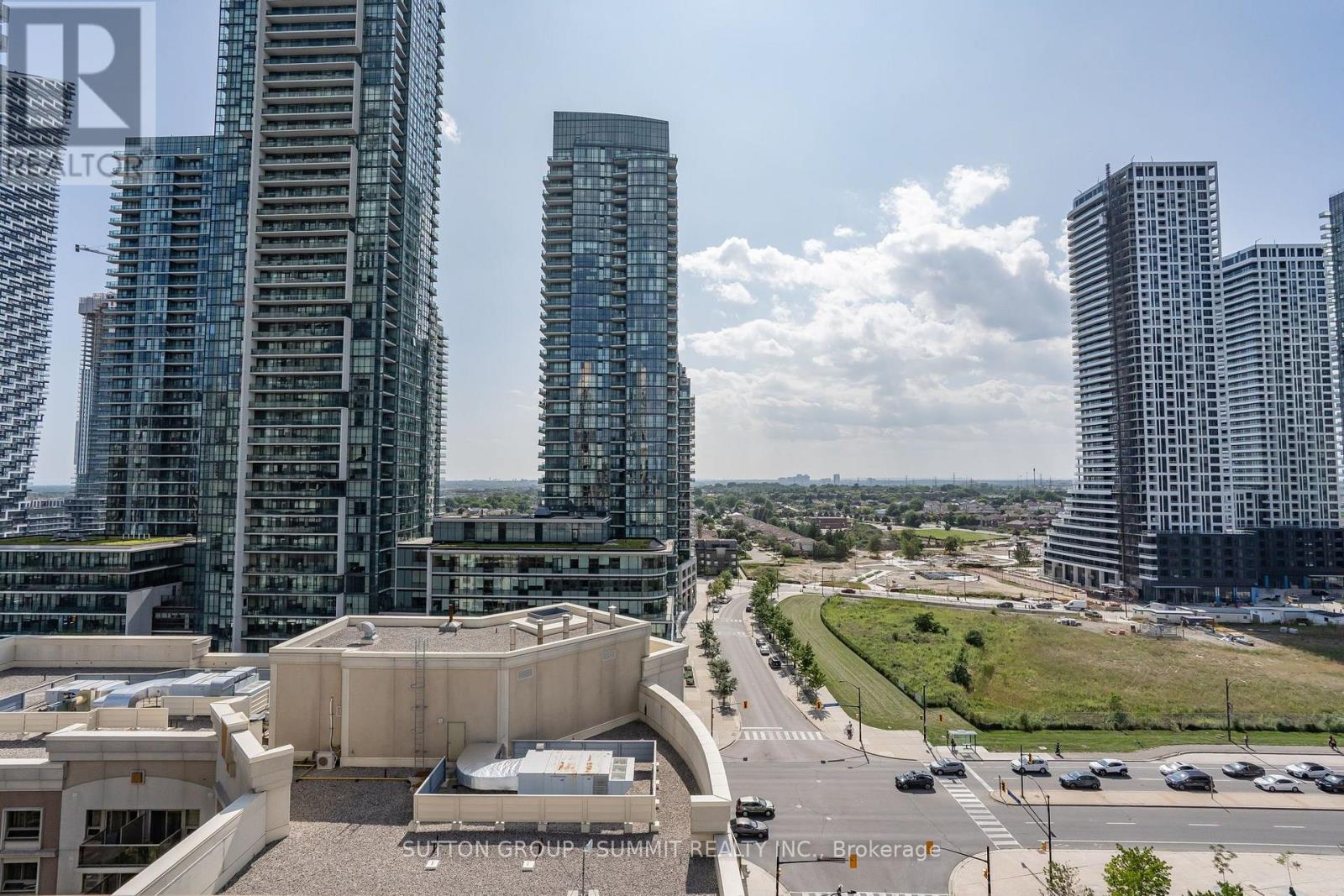 #1505 350 PRINCESS ROYAL DRIVE - 36
