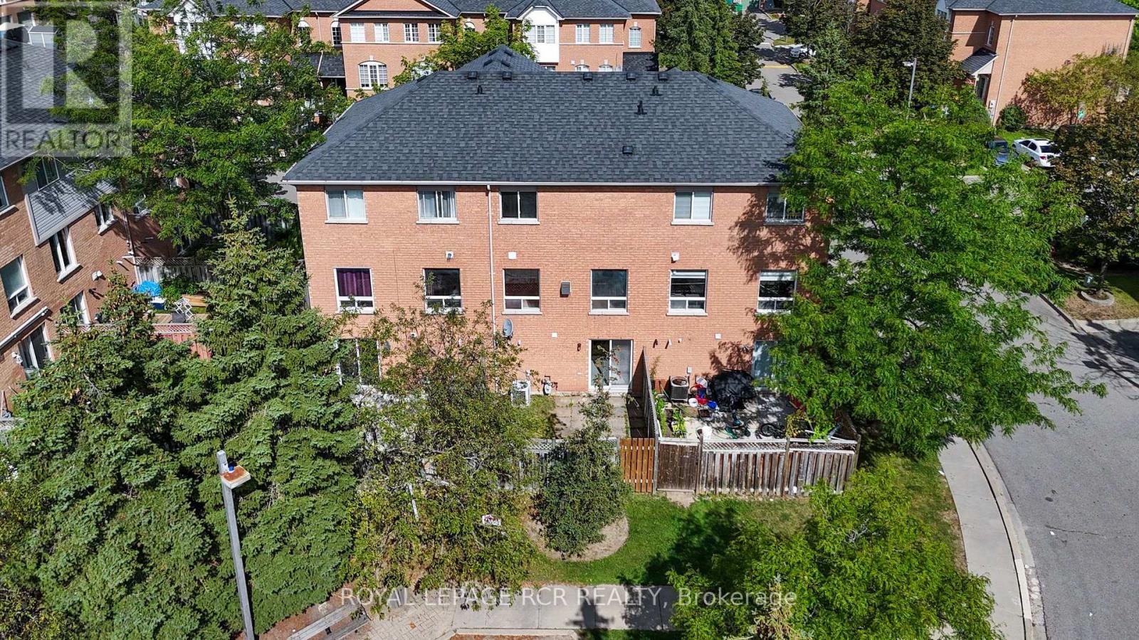 #66 65 BRICKYARD WAY - 26