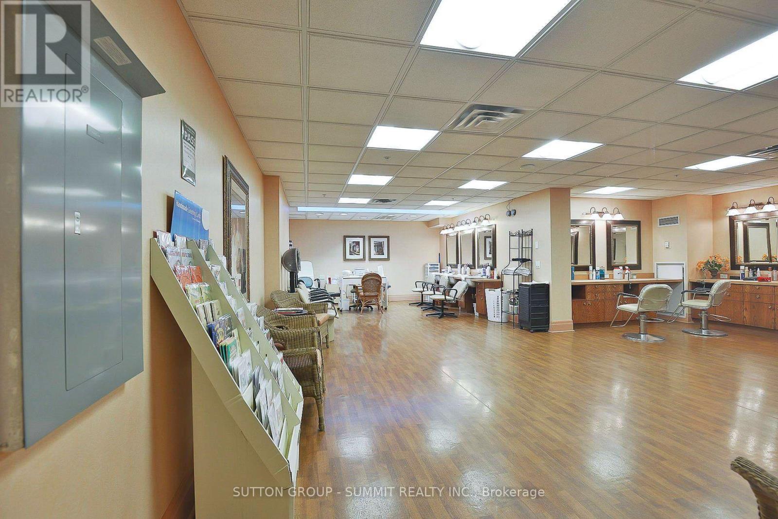 #1505 350 PRINCESS ROYAL DRIVE - 45