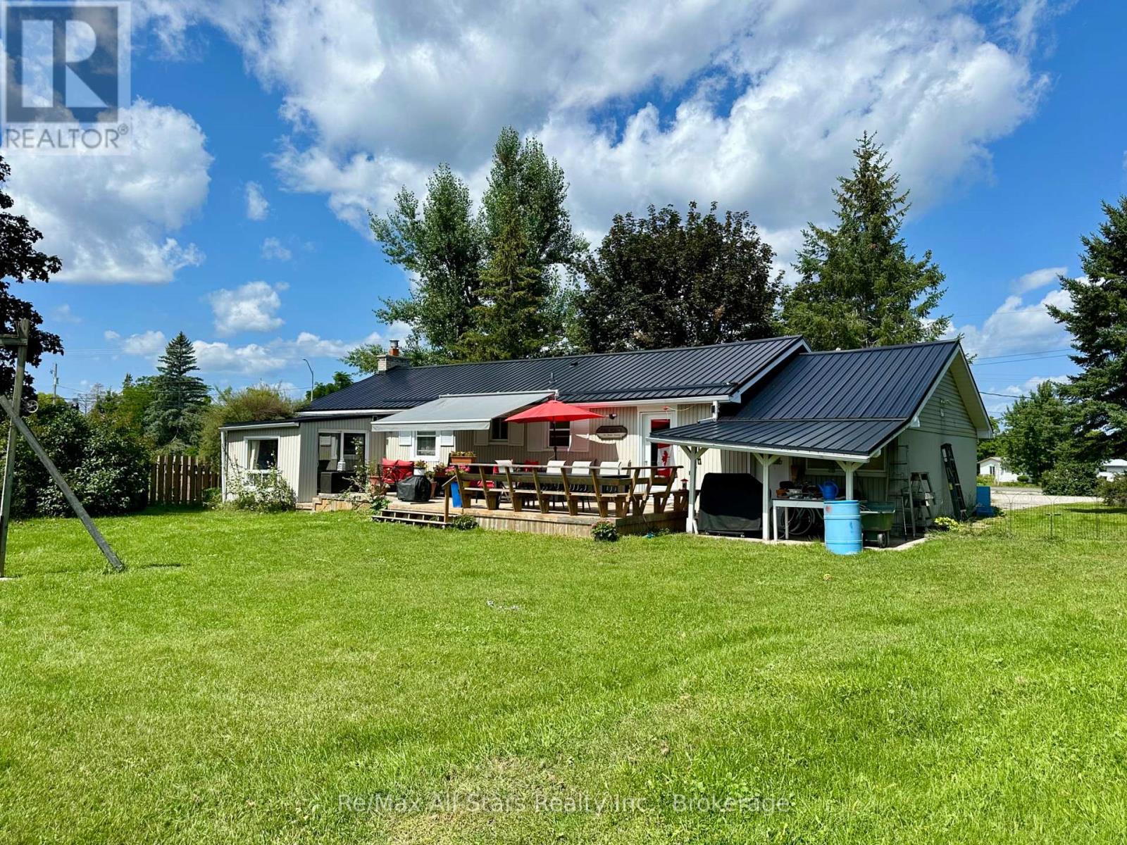 4 WARNICA DRIVE - Image 24