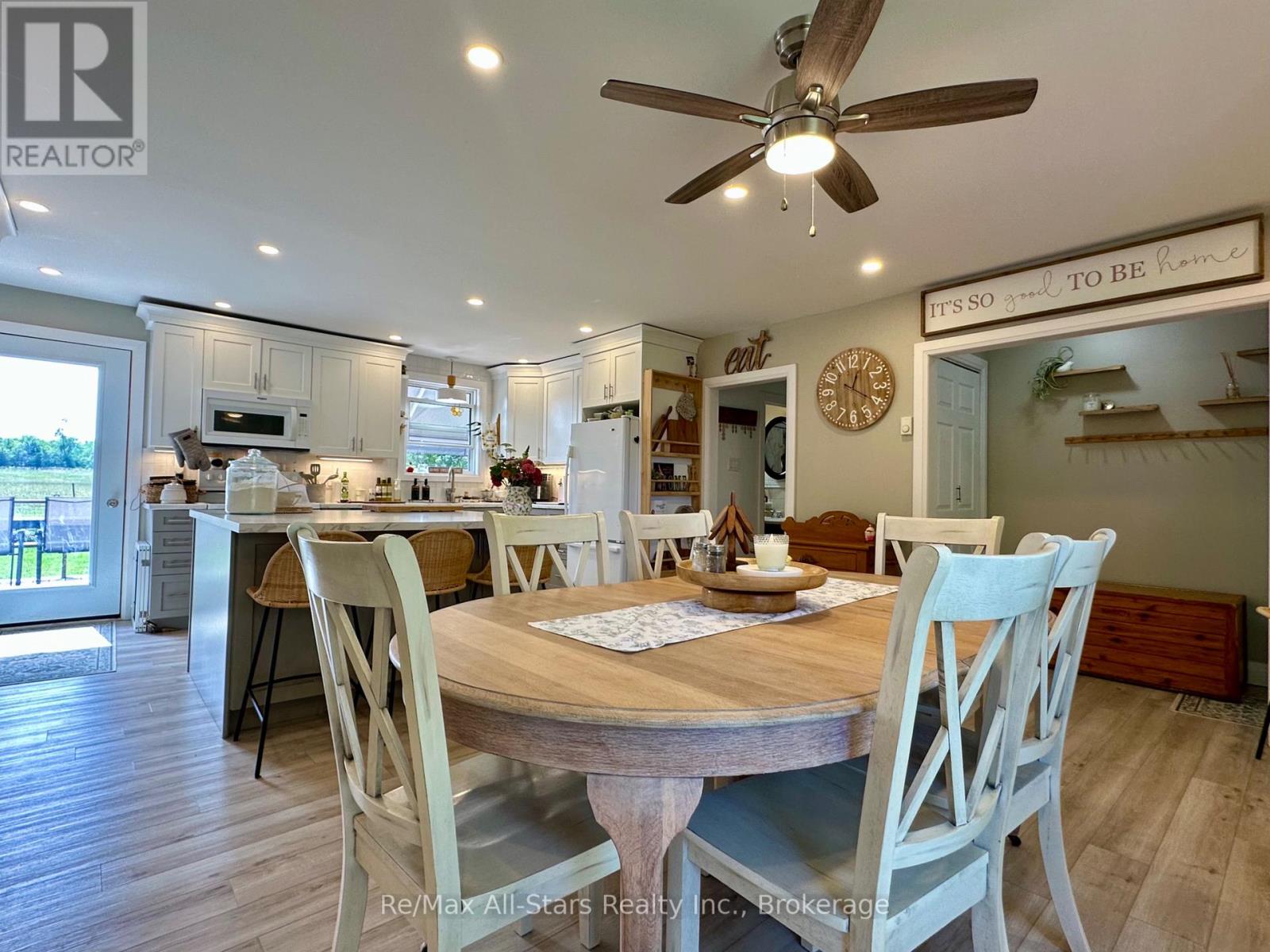 4 WARNICA DRIVE - Image 6