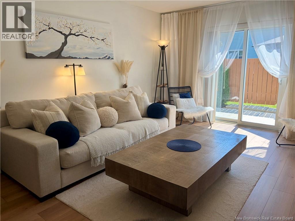 #4 331 McLaughlin Drive - Image 4