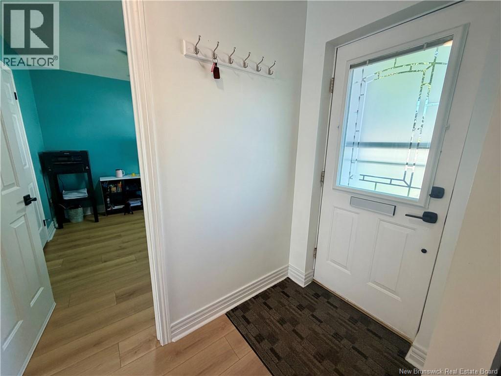 #4 331 McLaughlin Drive - 17