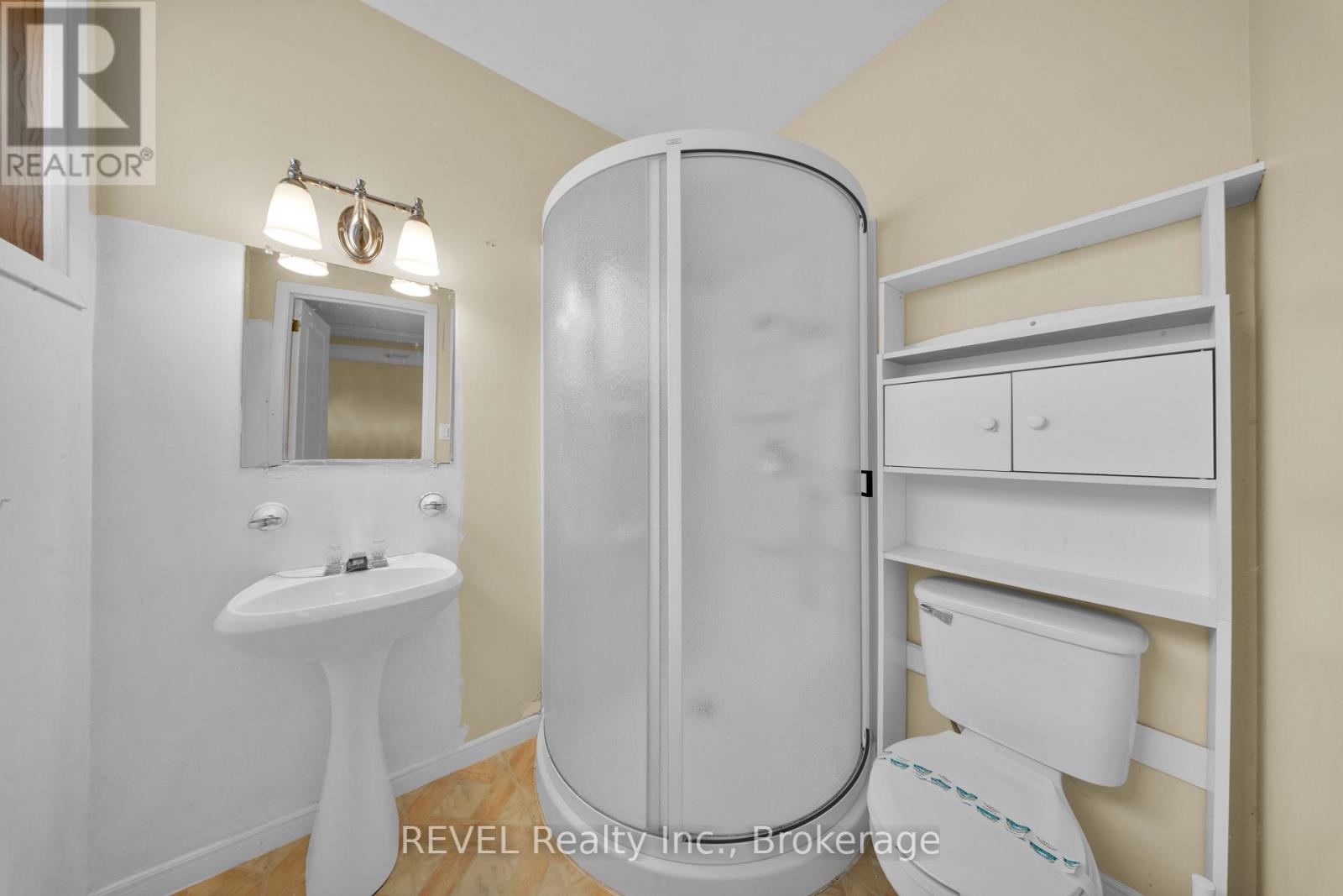 34 VINCENT AVENUE - Image 26