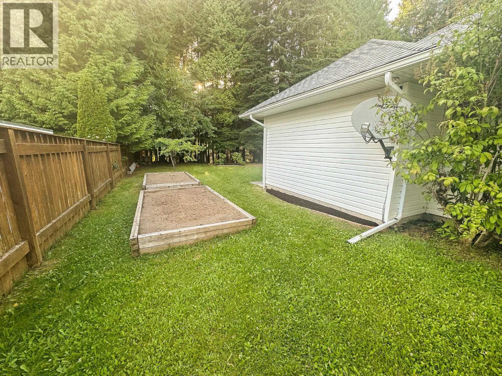 5418 MCCONNELL Crescent, Terrace