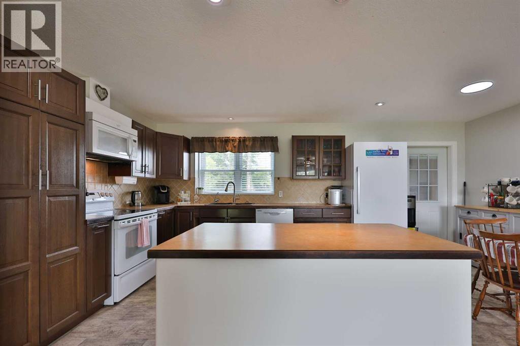 229 2A Street - Image 7