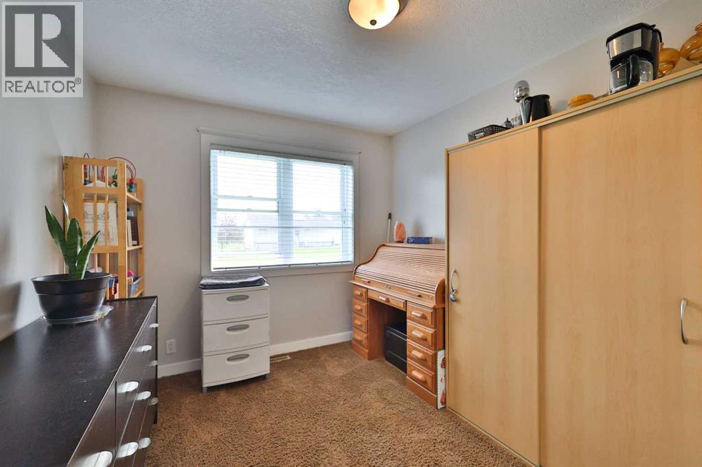 229 2A Street - Image 22