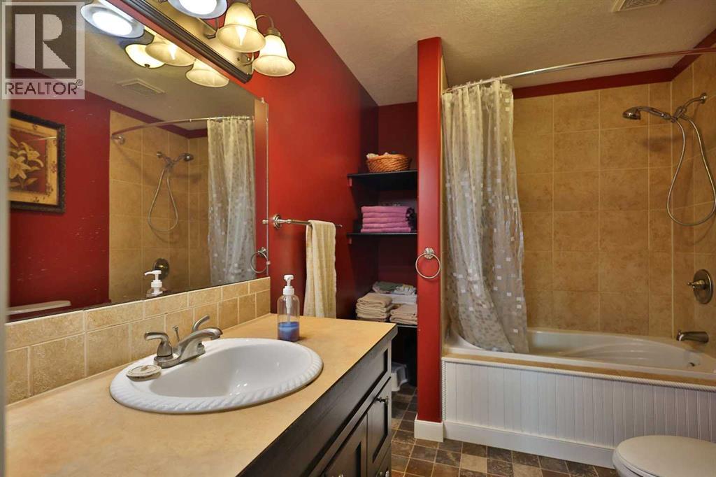 229 2A Street - Image 34