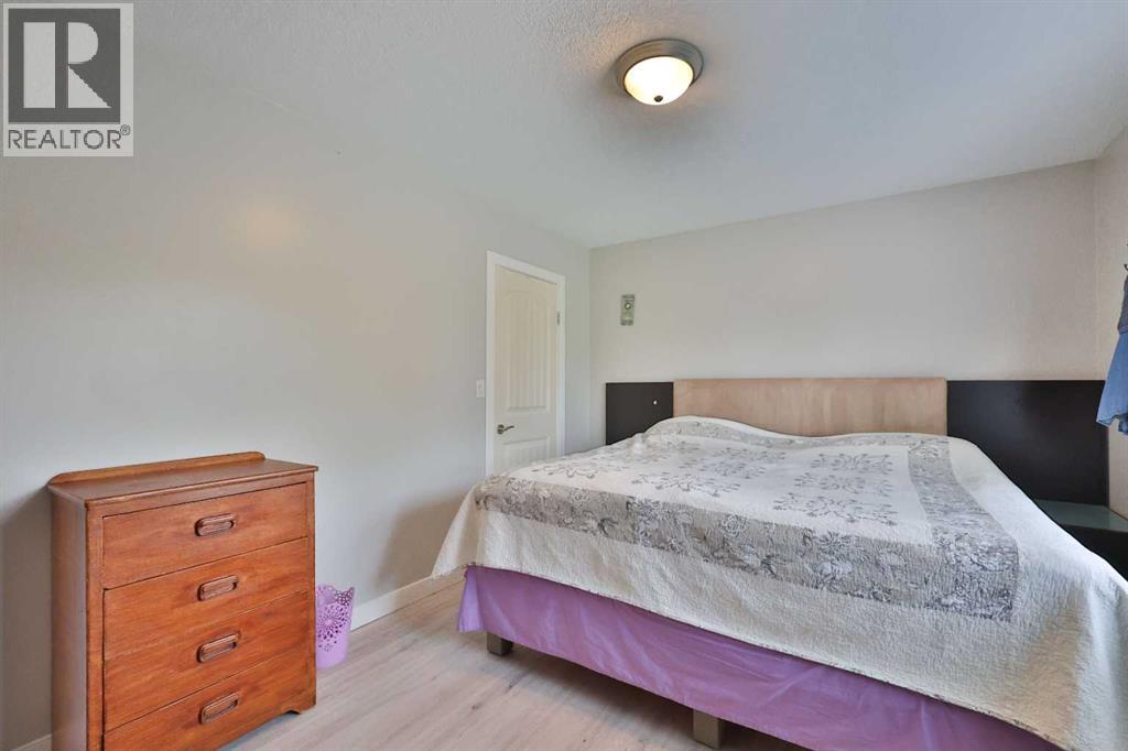 229 2A Street - Image 17