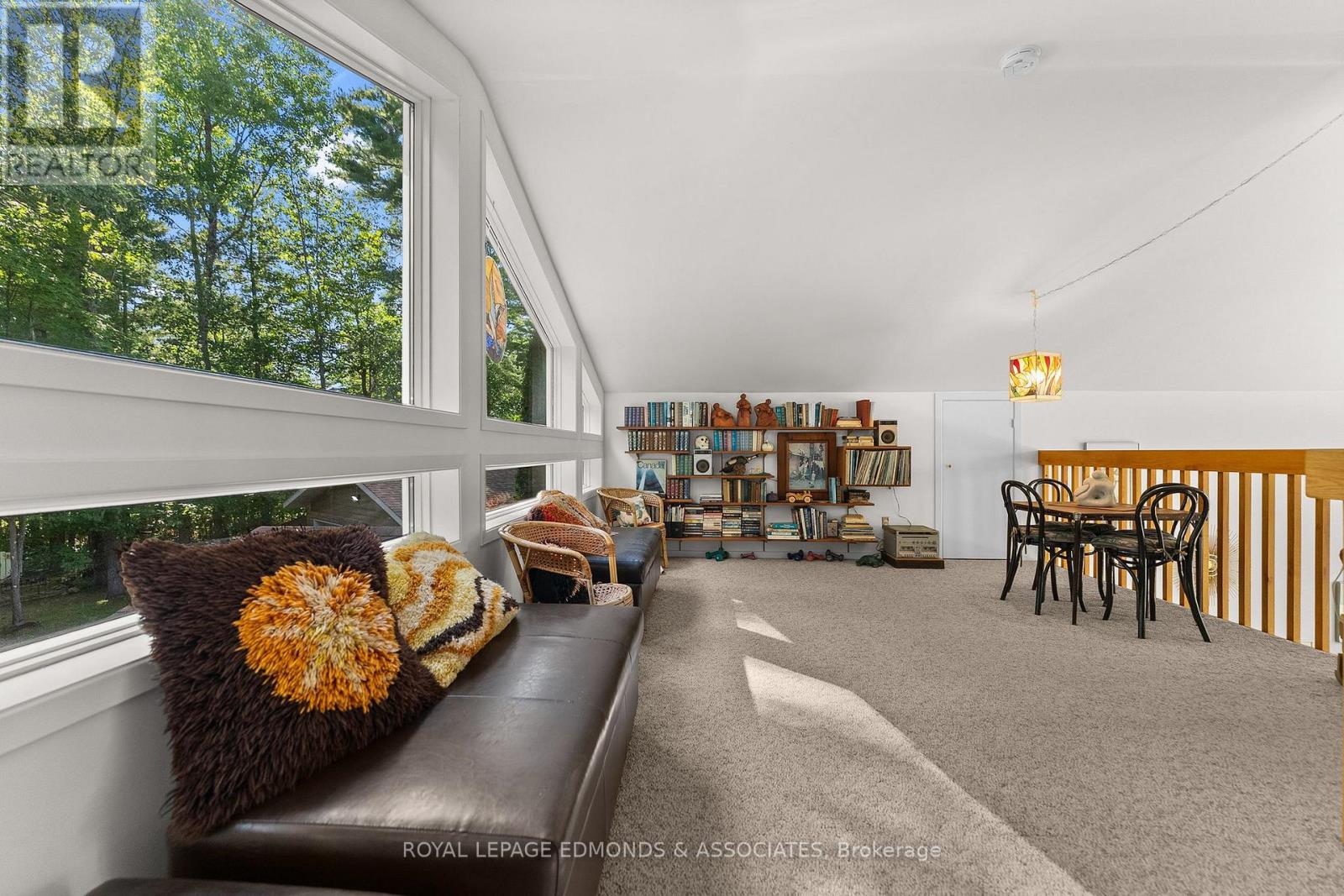 117 BLUE DANUBE WAY - Image 25