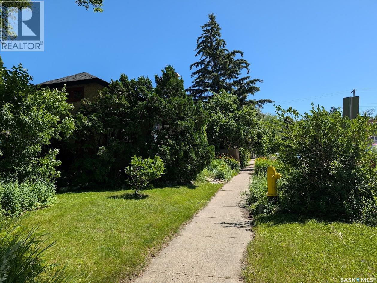 902 4th AVENUE N - Image 54