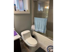 17351 64a Avenue, Surrey, BC V3S0P5 Photo 16