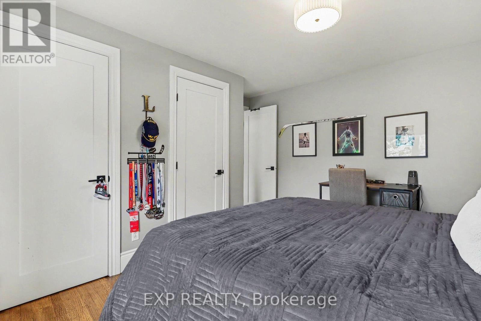 40 EPWORTH AVENUE - 28