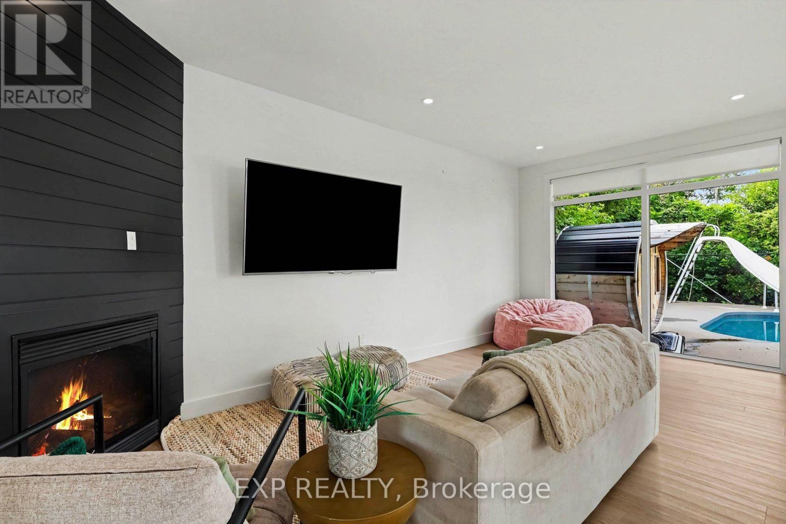 40 EPWORTH AVENUE - 37