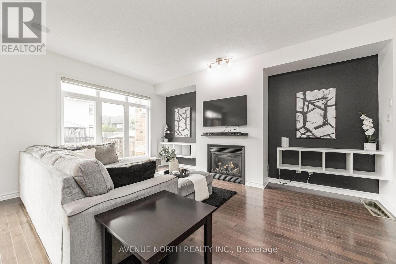 345 COOKS MILL CRESCENT - 18