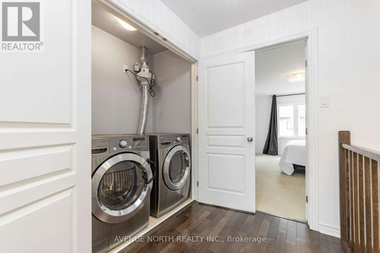 345 COOKS MILL CRESCENT - Image 26