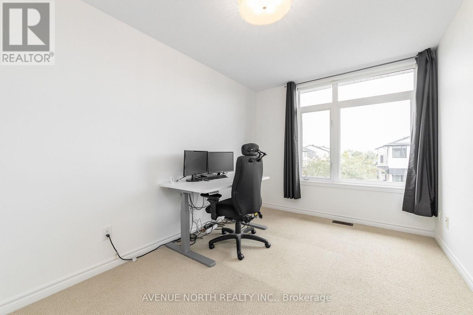 345 COOKS MILL CRESCENT - Image 37