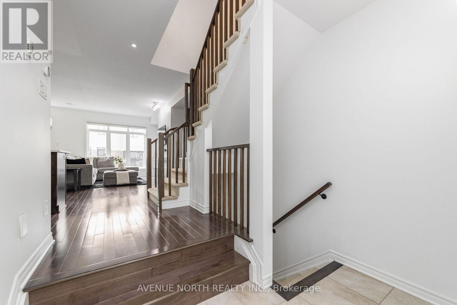 345 COOKS MILL CRESCENT - Image 6