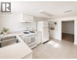 5809 Selkirk Street, Vancouver, BC V6M2Y5 Photo 13