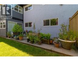 102 3244 Seaton St, Saanich, BC V8Z3V7 Photo 17