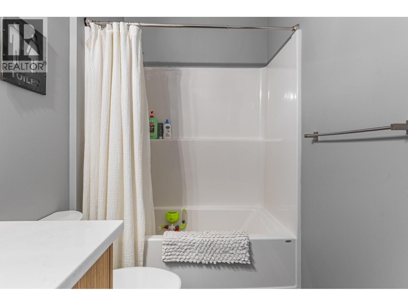 11581 Rogers Road Unit# 203, Lake Country