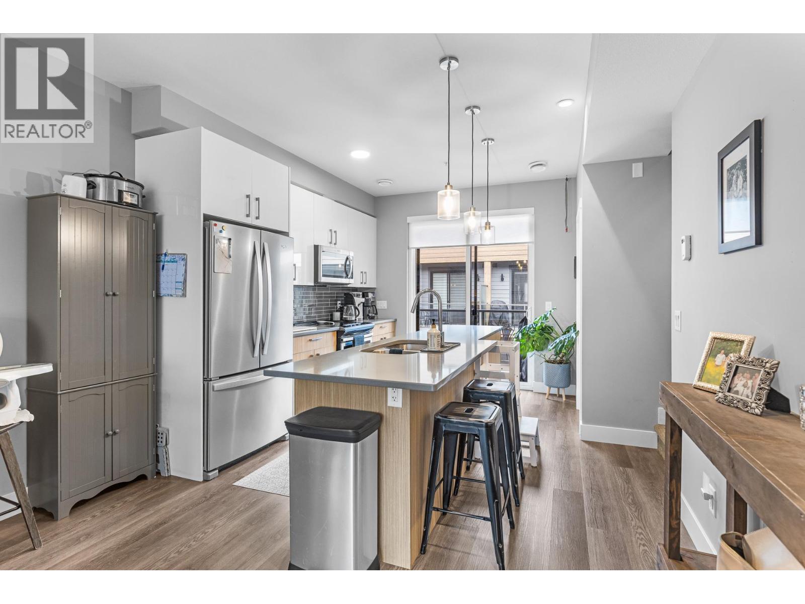 11581 Rogers Road Unit# 203, Lake Country