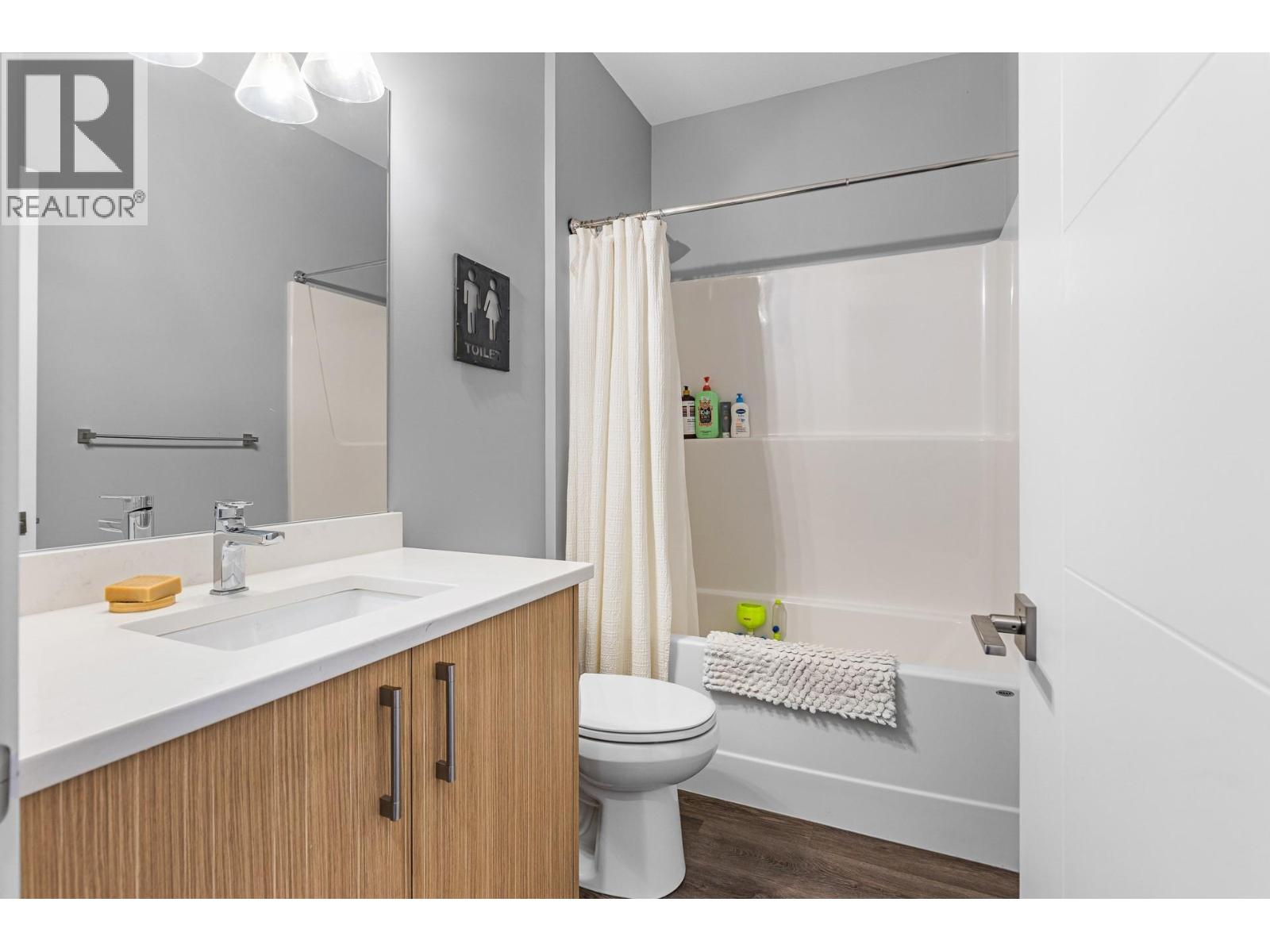 11581 Rogers Road Unit# 203, Lake Country